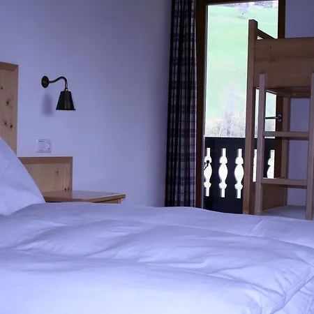 Enzian * Saalbach-Hinterglemm