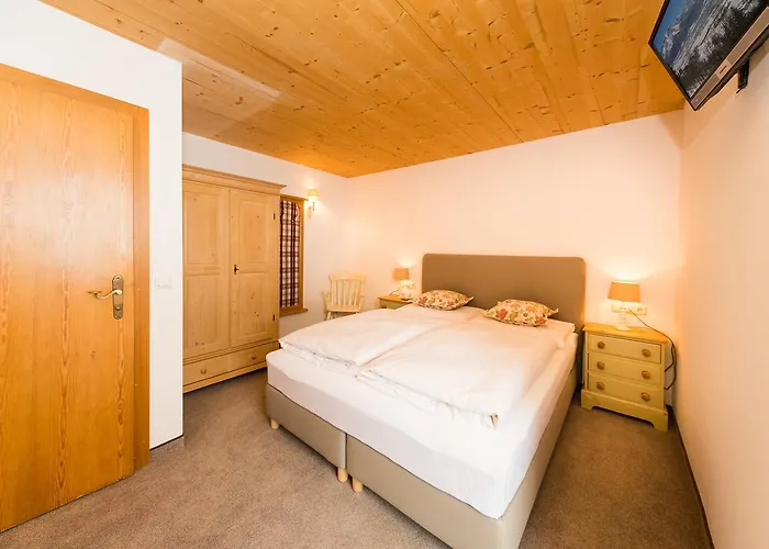 Enzian Bed & Breakfast *